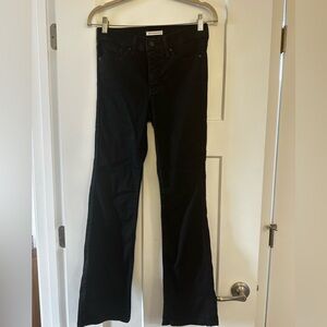 Women’s Levi’s 315 shaping bootcut jeans size 27